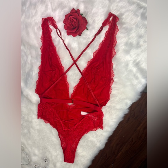 Victoria Secret Lingerie - Picture 5 of 13